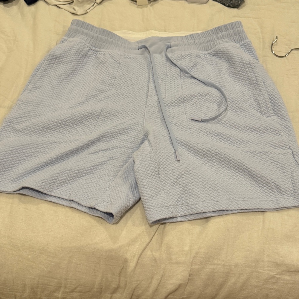 Lululemon At Rest Short XL light blue